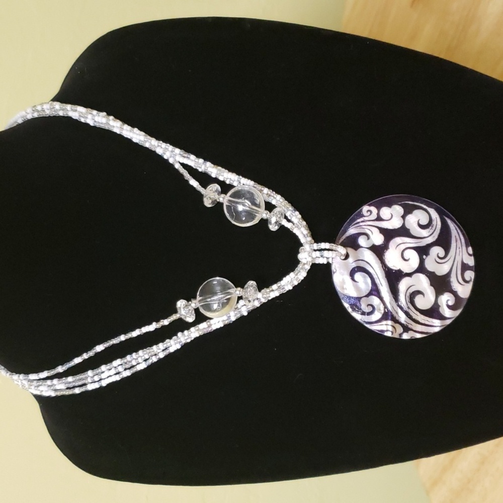 Black White Shell Disc Necklace